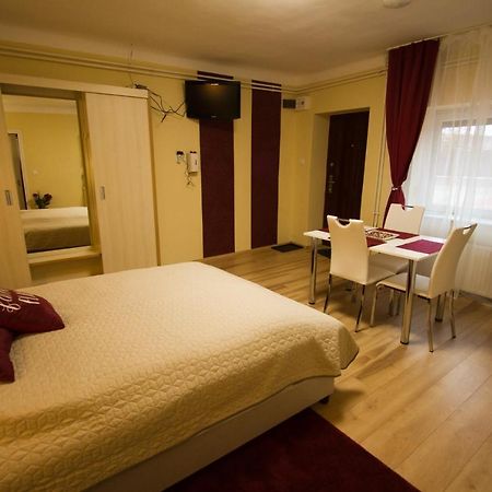 Angyal Apartman Cserkeszőlő Bagian luar foto