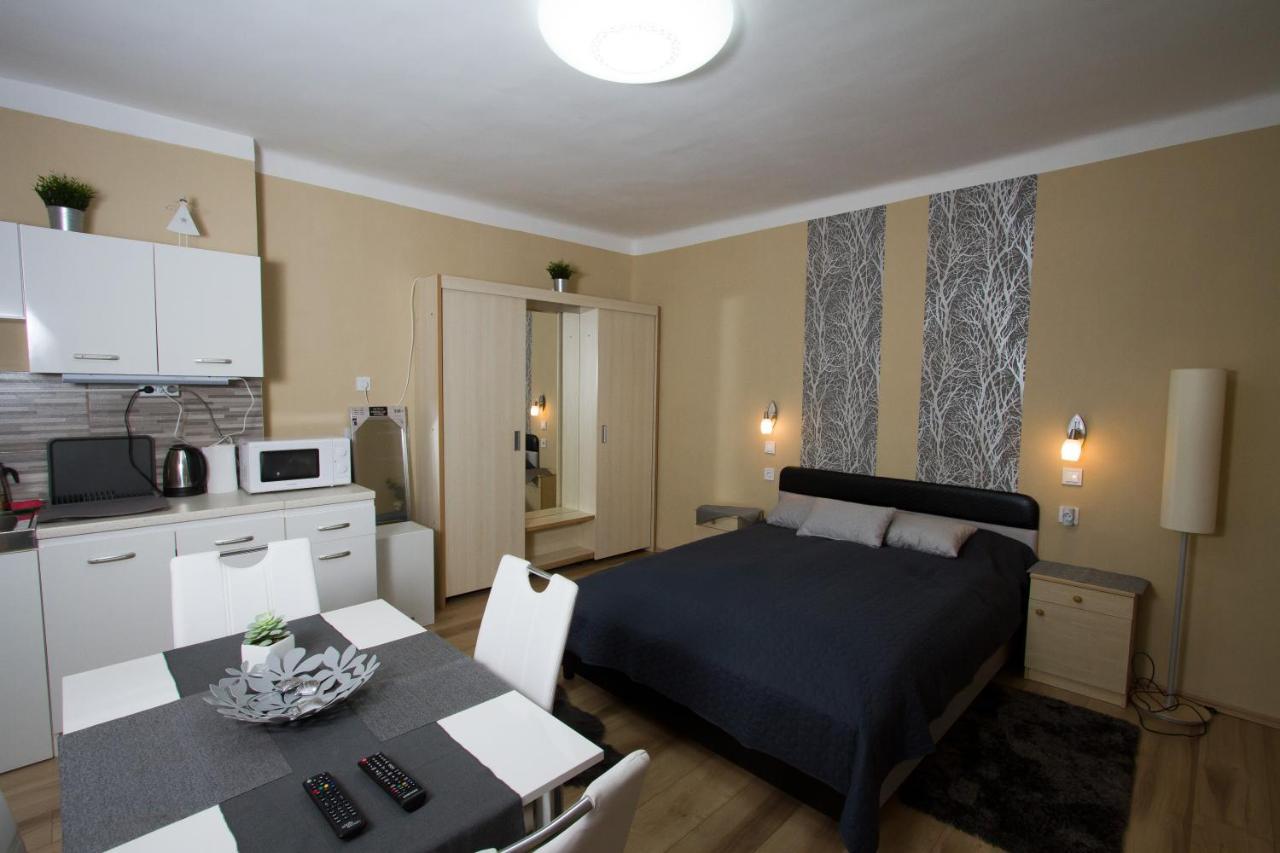 Angyal Apartman Cserkeszőlő Bagian luar foto