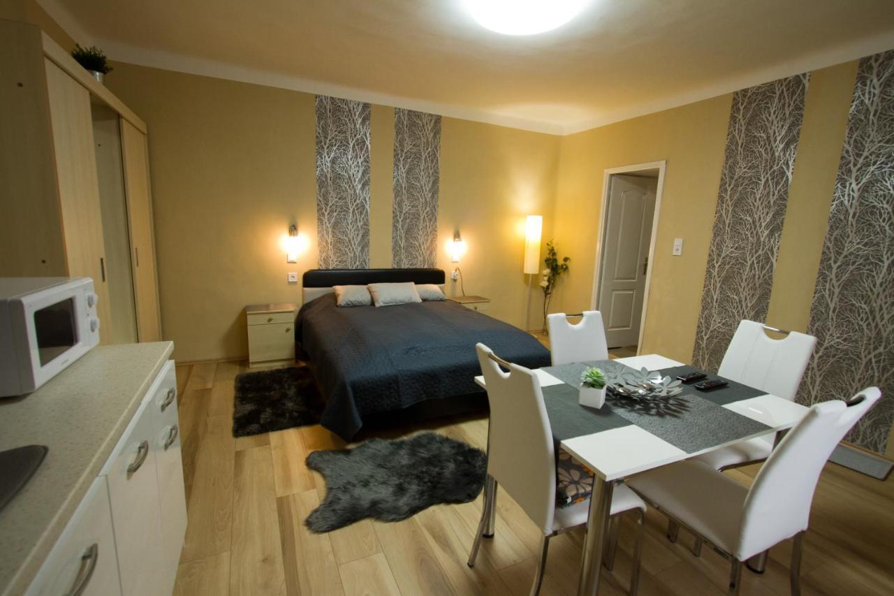 Angyal Apartman Cserkeszőlő Bagian luar foto