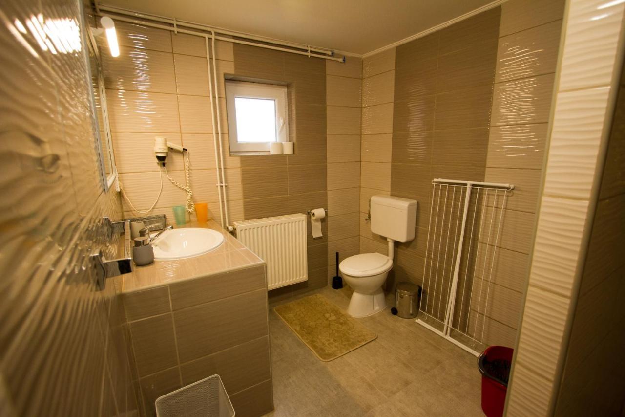 Angyal Apartman Cserkeszőlő Bagian luar foto
